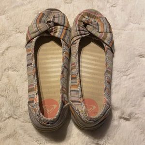 Roxy canvas top shoes